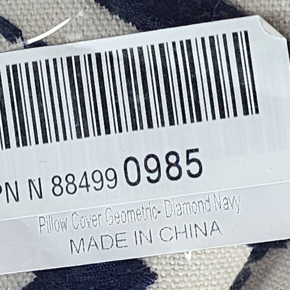 Geometric Diamond Pattern Blue and White Single Zip Throw Pillow Cover 19”x19” - Picture 16 of 16